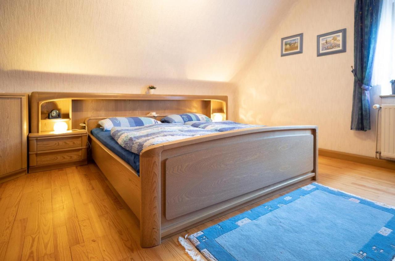 Ferienhaus Schaumbergblick Losheim am See Bagian luar foto